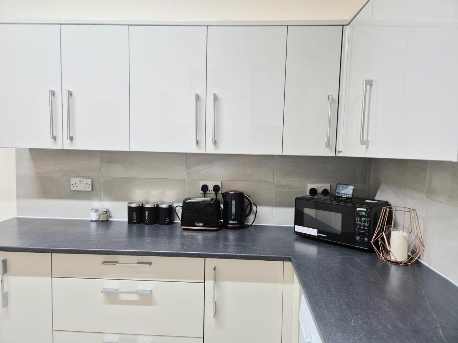 Rooms In Manchester 6 Minutes Drive To Victoria Station エクステリア 写真